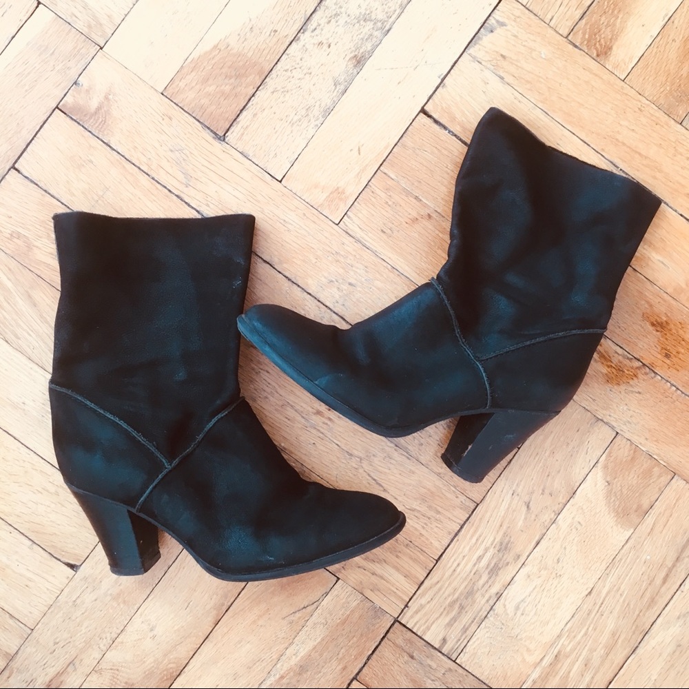 Steve Madden black leather slouchy booties